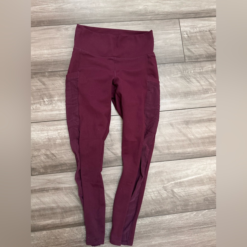 Fabletics capri leggings with pockets